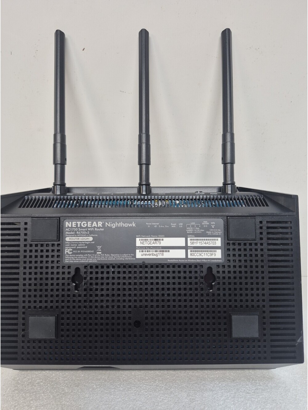 Netgear Nighthawk R6700v3 - AC1750 Smart WiFi Router - Picture 3 of 3